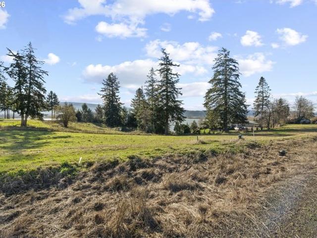 Land for sale in Cathlamet, Wahkiakum County