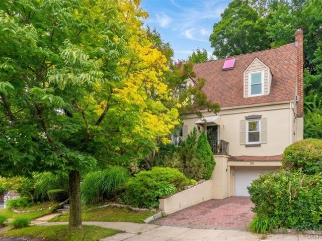 House for sale in Glenwood, New York