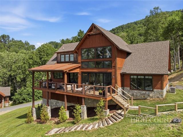 House for sale in Banner Elk, Avery County