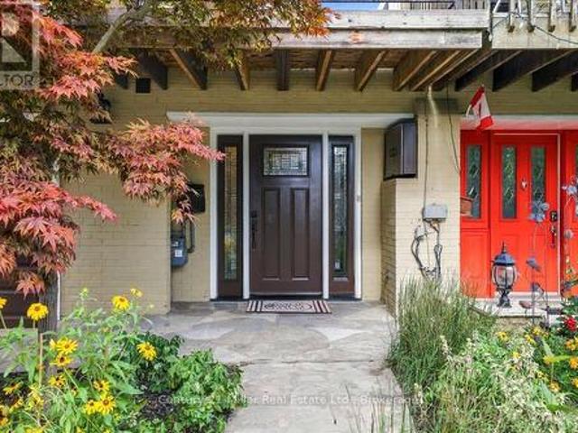 House for sale in Oakville, Ontario