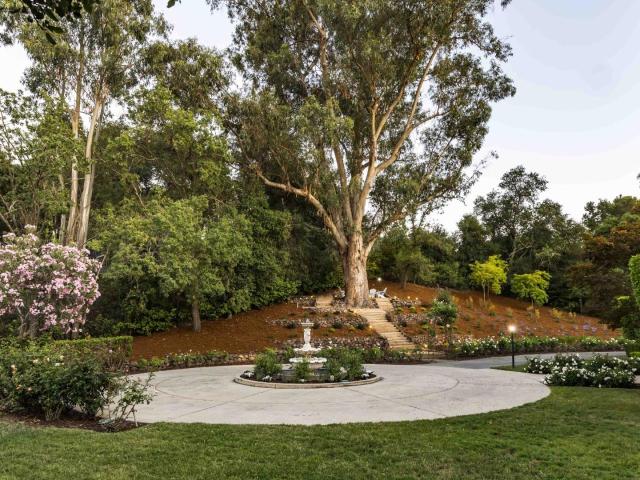 House for sale in Atherton