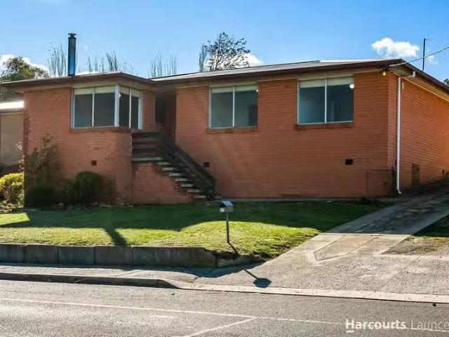 House for rent in Ravenswood