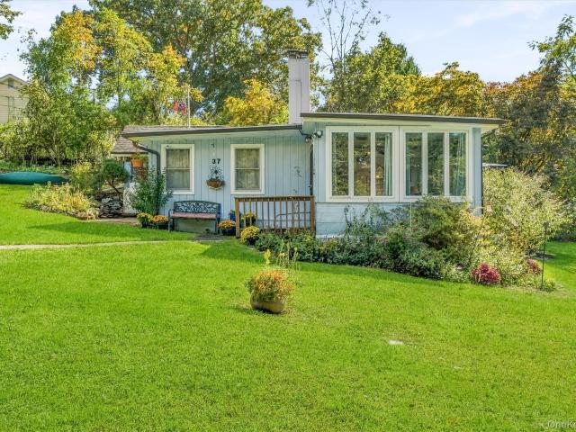 House for sale in Lake Carmel, Putnam County