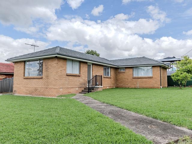 Apartment for rent in Cambridge Park, Sydney