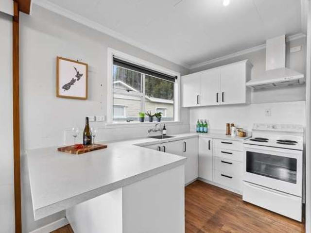Apartment for sale in Hillsborough, Taranaki