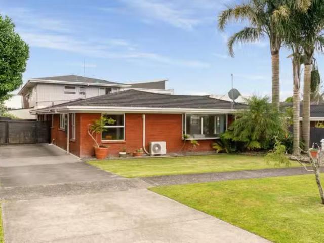 House for sale in Omokoroa, Bay Of Plenty