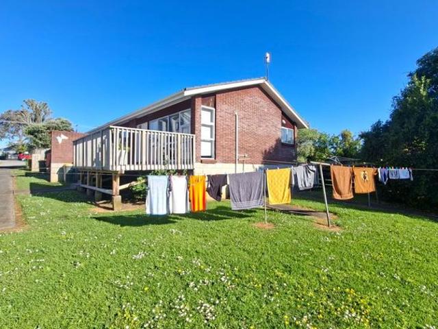 Apartment for rent in Te Atatū Peninsula, Henderson-Massey