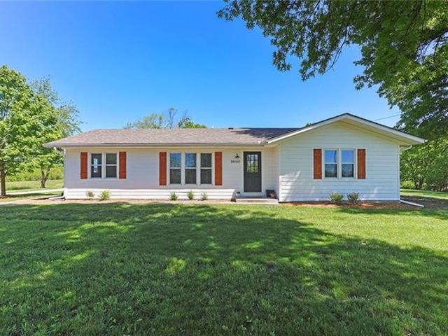 House for sale in Lone Jack, Jackson County