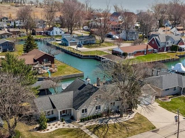 House for sale in Harrison Township, Michigan