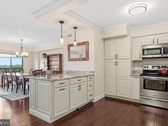 Condo for sale in Virginia