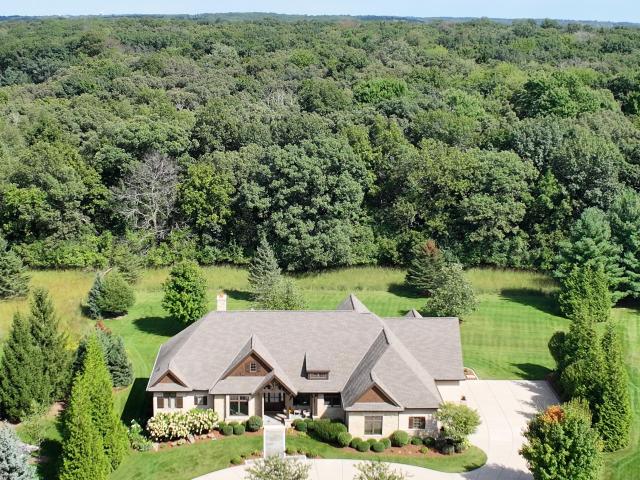 House for sale in Mission Prairie, Delafield