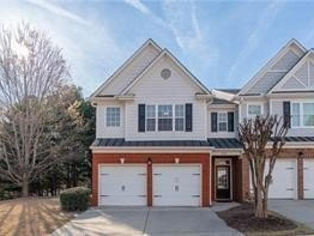 Townhouse for sale in Duluth, Georgia