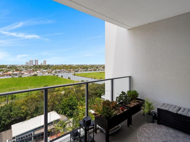 Apartment for rent in Biggera Waters, Gold Coast City