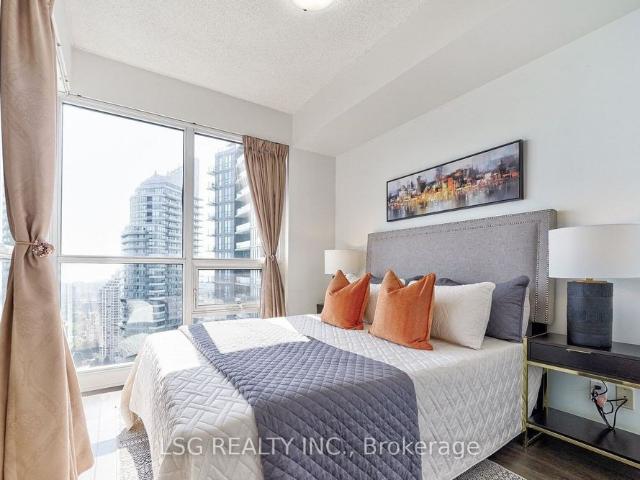 House for rent in Etobicoke—Lakeshore, Toronto