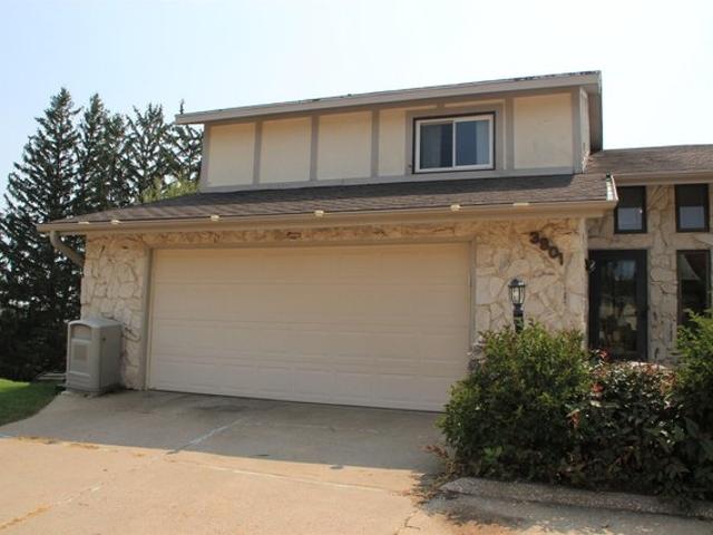 Townhouse for sale in Woodbury, Iowa