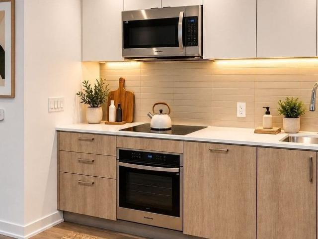 House for rent in South Parkdale, Toronto
