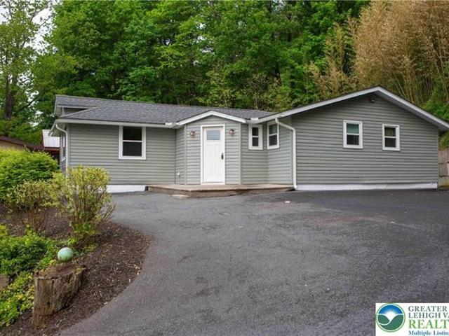 House for sale in Danielsville, Pennsylvania