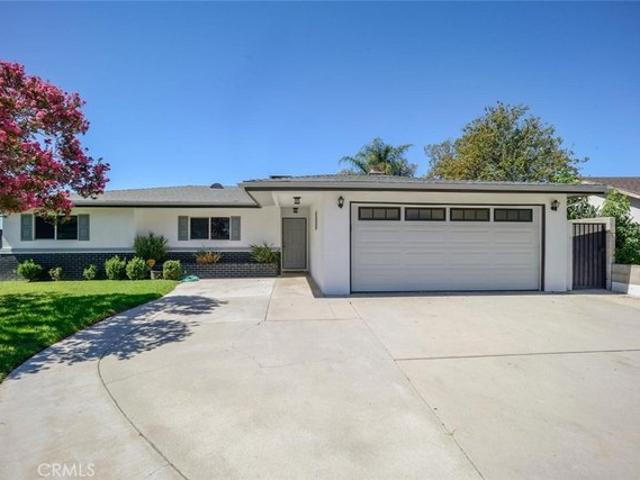 House for sale in Highland, San Bernardino County