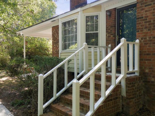 House for sale in Surry Point, Apex