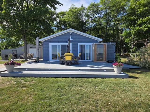House for sale in Au Gres, Michigan