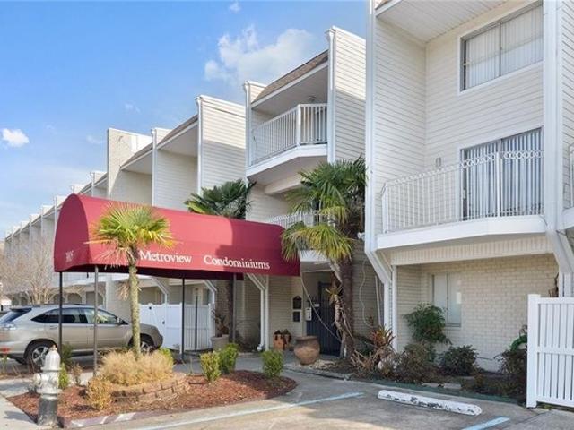 Condo for sale in Metairie, Louisiana