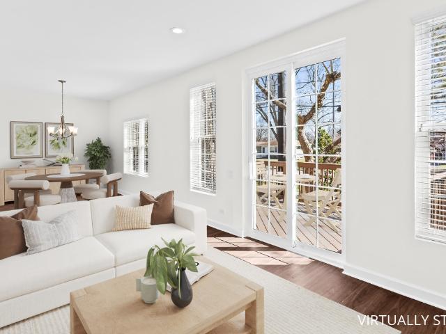 Townhouse for sale in Rolling Meadows, Illinois
