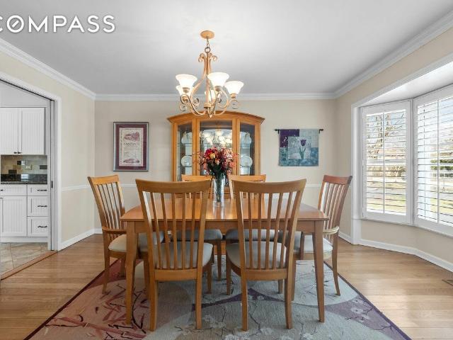 House for sale in Glenview