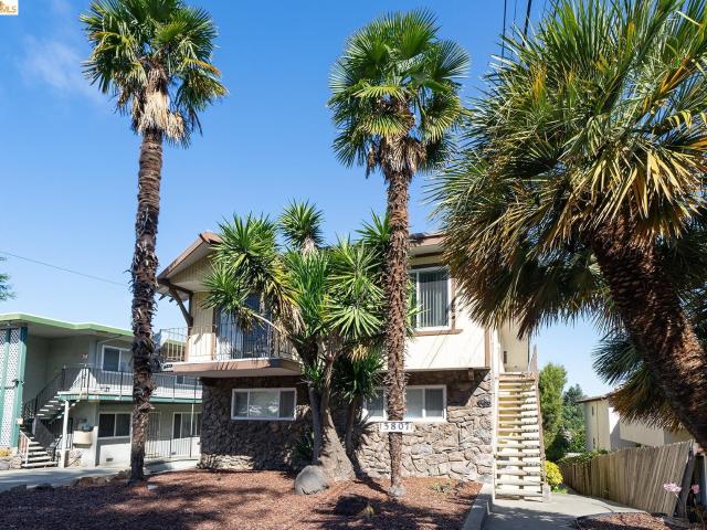 Commercial for sale in Oakland, California