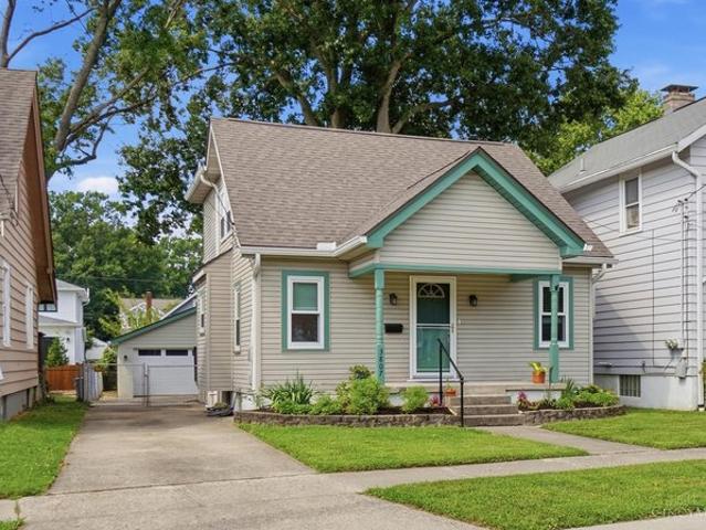 House for sale in Roselawn, Ohio