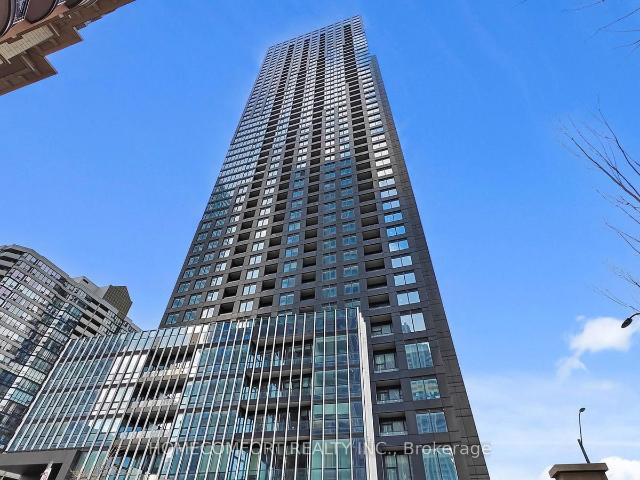 Condo for sale in City Centre, Mississauga