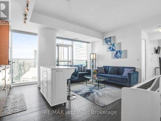 Condo for sale in Spadina—Fort York, Toronto