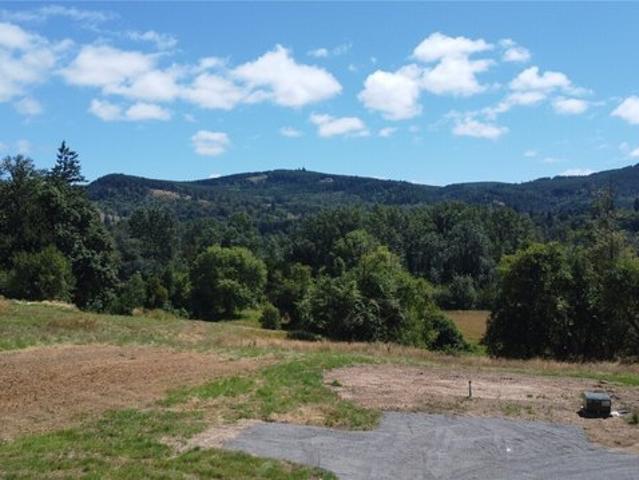 Land for sale in Castle Rock, Washington
