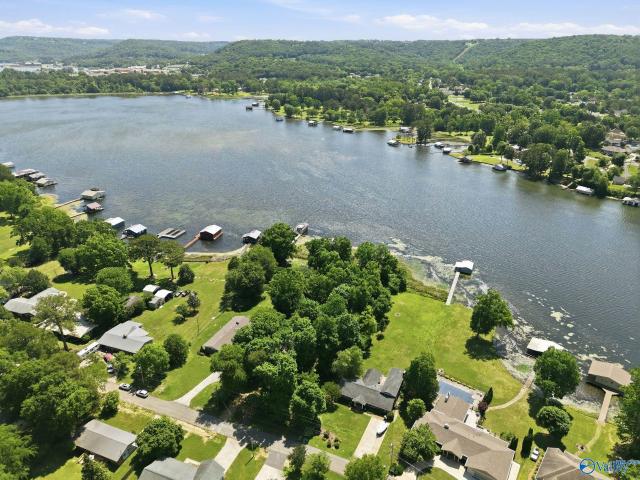 Land for sale in Guntersville, Alabama