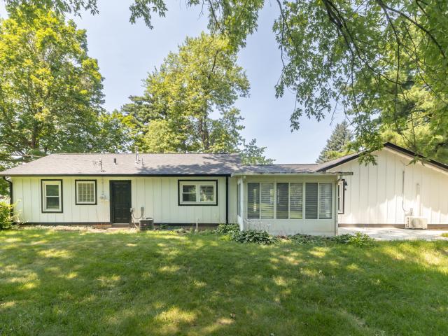 House for sale in Maxwell, Greenfield