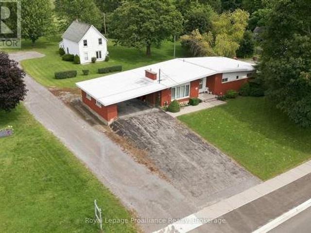 House for sale in Bloomfield, Ontario
