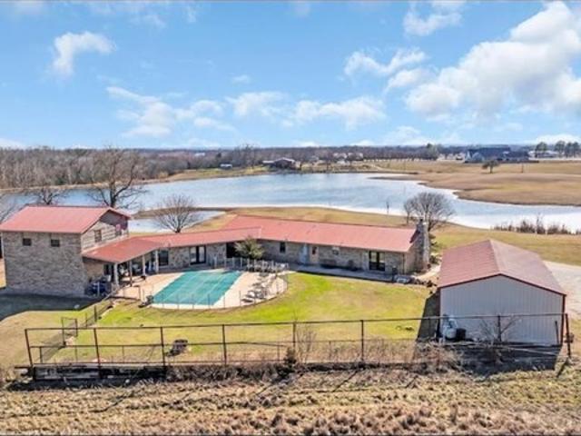 House for sale in Carter, Oklahoma