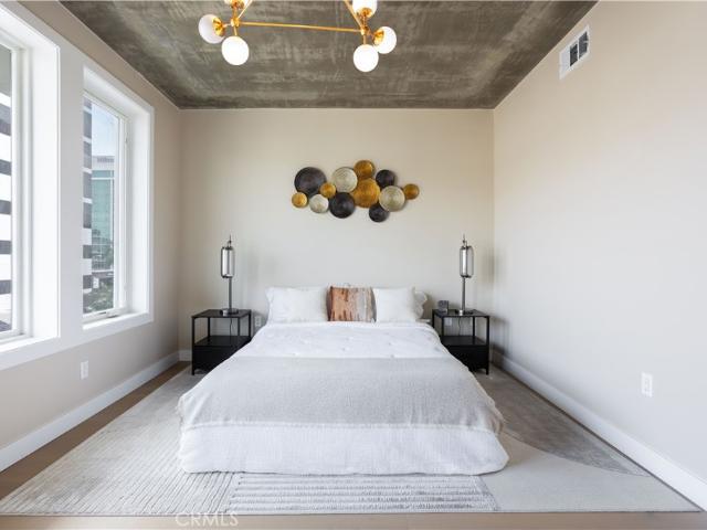 Condo for sale in Pasadena, California