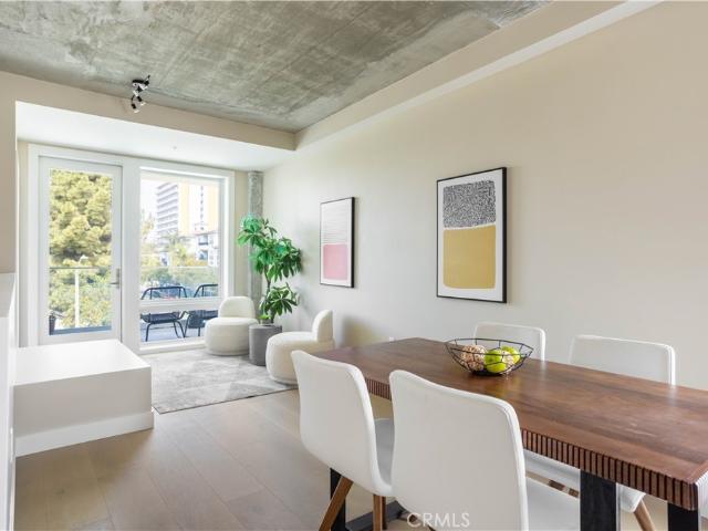 Condo for sale in Pasadena, California
