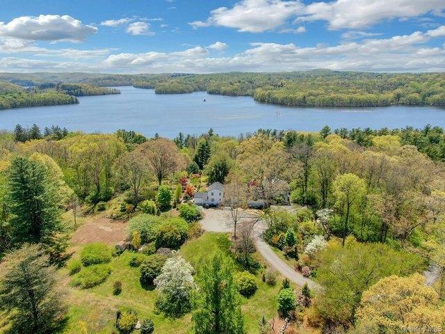 House for sale in Bedford, New York