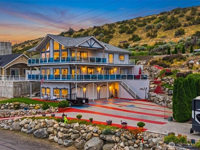 House for sale in Orondo, Washington