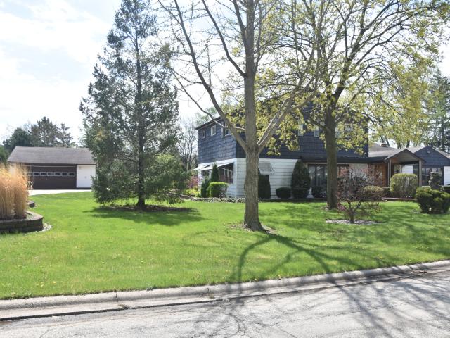 House for sale in Wood Dale, Illinois