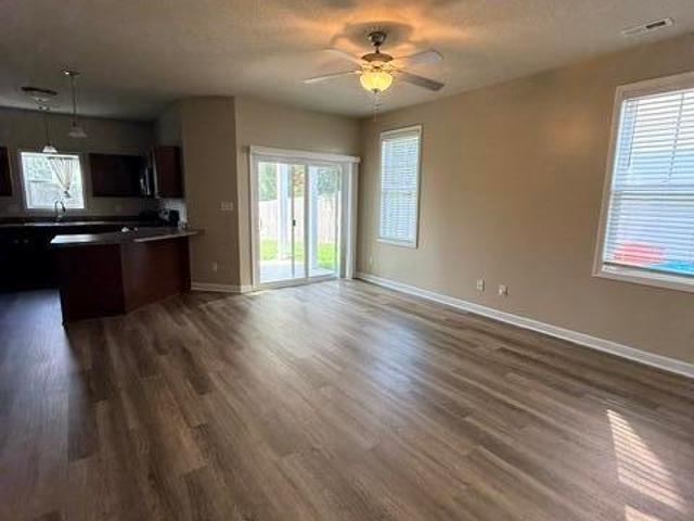 Townhouse for sale in Holly Ridge, North Carolina