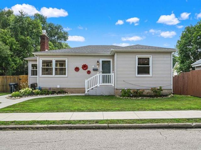 House for sale in Dubuque, Iowa