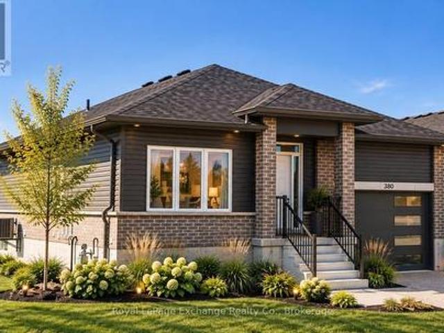 House for sale in Georgian Bluffs, Southwestern Ontario