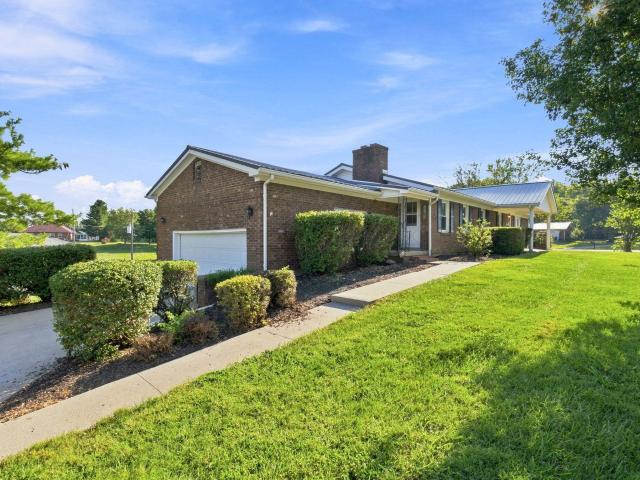 House for sale in Licking Valley Estates, Cynthiana