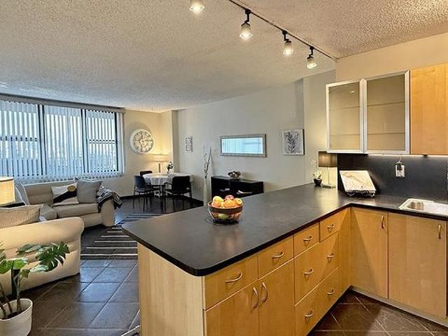 Condo for sale in Hudson, New Jersey
