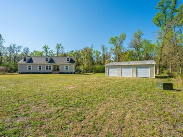 House for sale in Cottageville, South Carolina