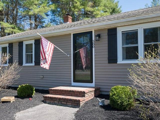 House for sale in Rochester, Massachusetts