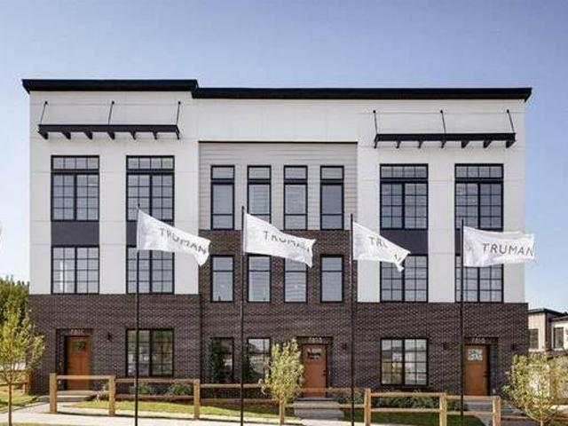 House for sale in Calgary, Alberta