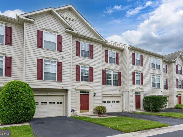 Townhouse for sale in Delaware